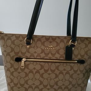 Coach shoulder Bag